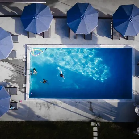 Olympia Aparthotel 4*